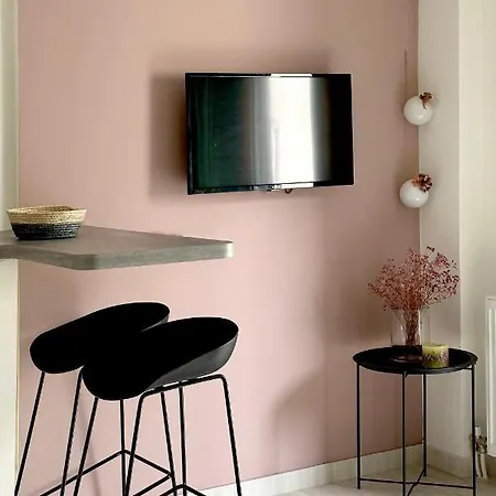 New Apartment In The Center Of Athens-2